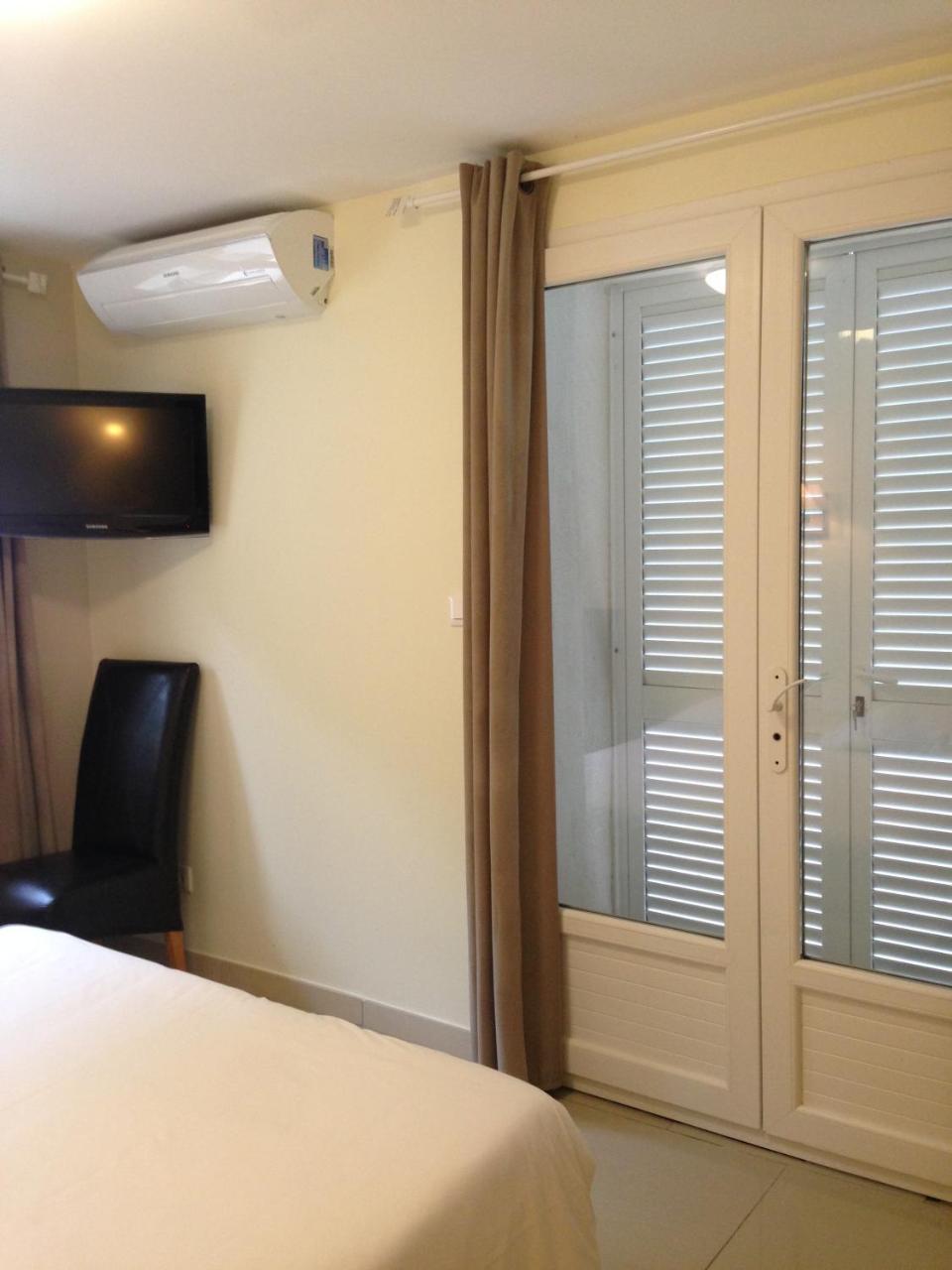 Le Jardin Des Oliviers Hotel Sigean Exterior photo